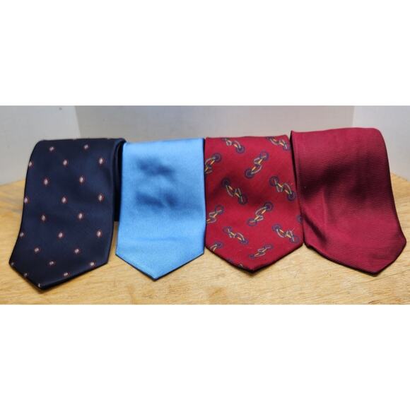 LOT 4 Brooks Brothers Made in USA Dark Blue NWT Red W/ Graphic Silk Blend